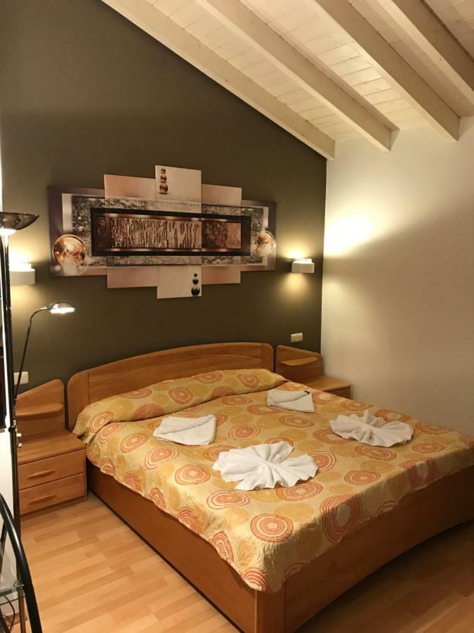 Hotel Korfu Geiselhoring Buitenkant foto