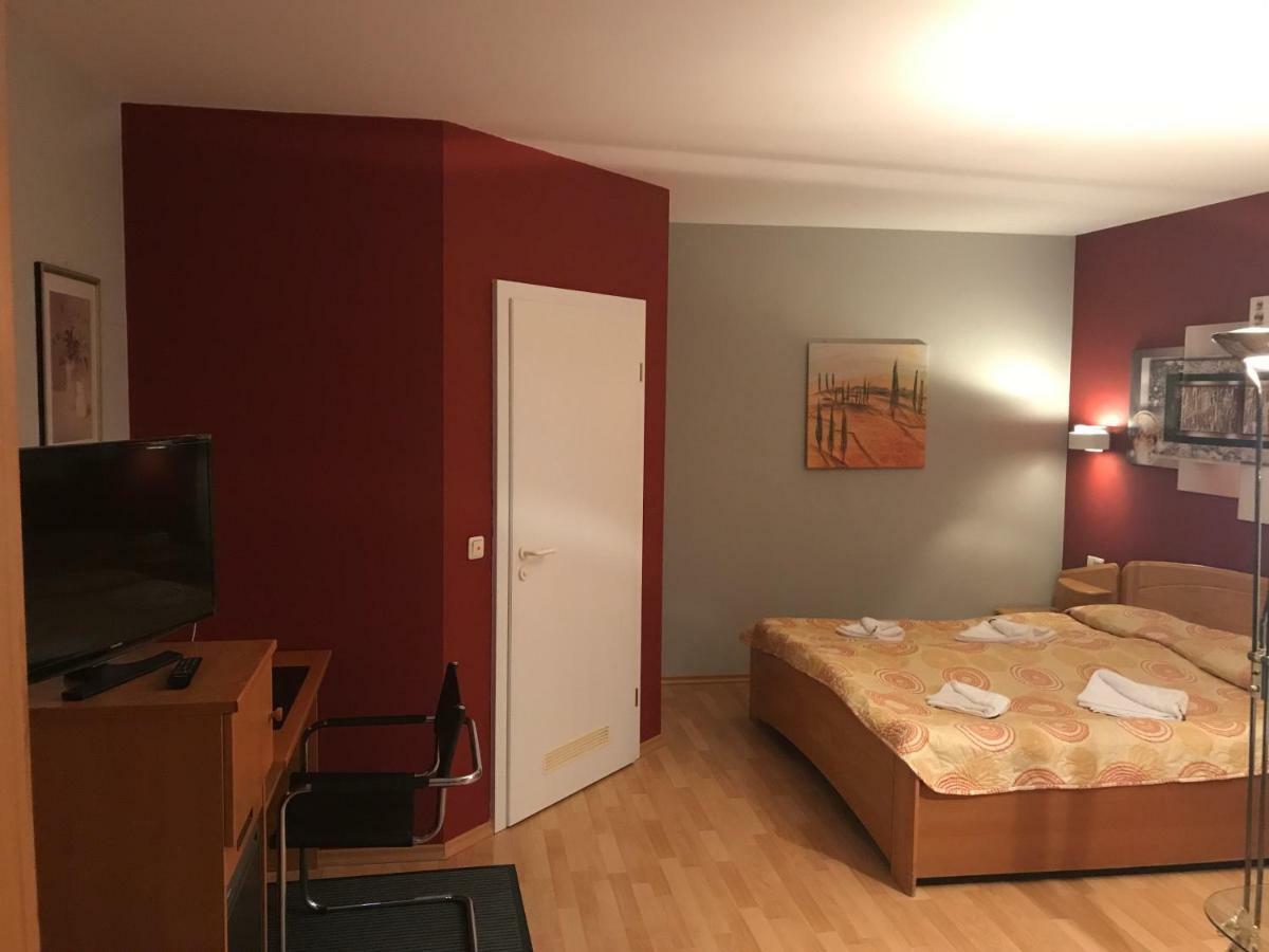 Hotel Korfu Geiselhoring Buitenkant foto