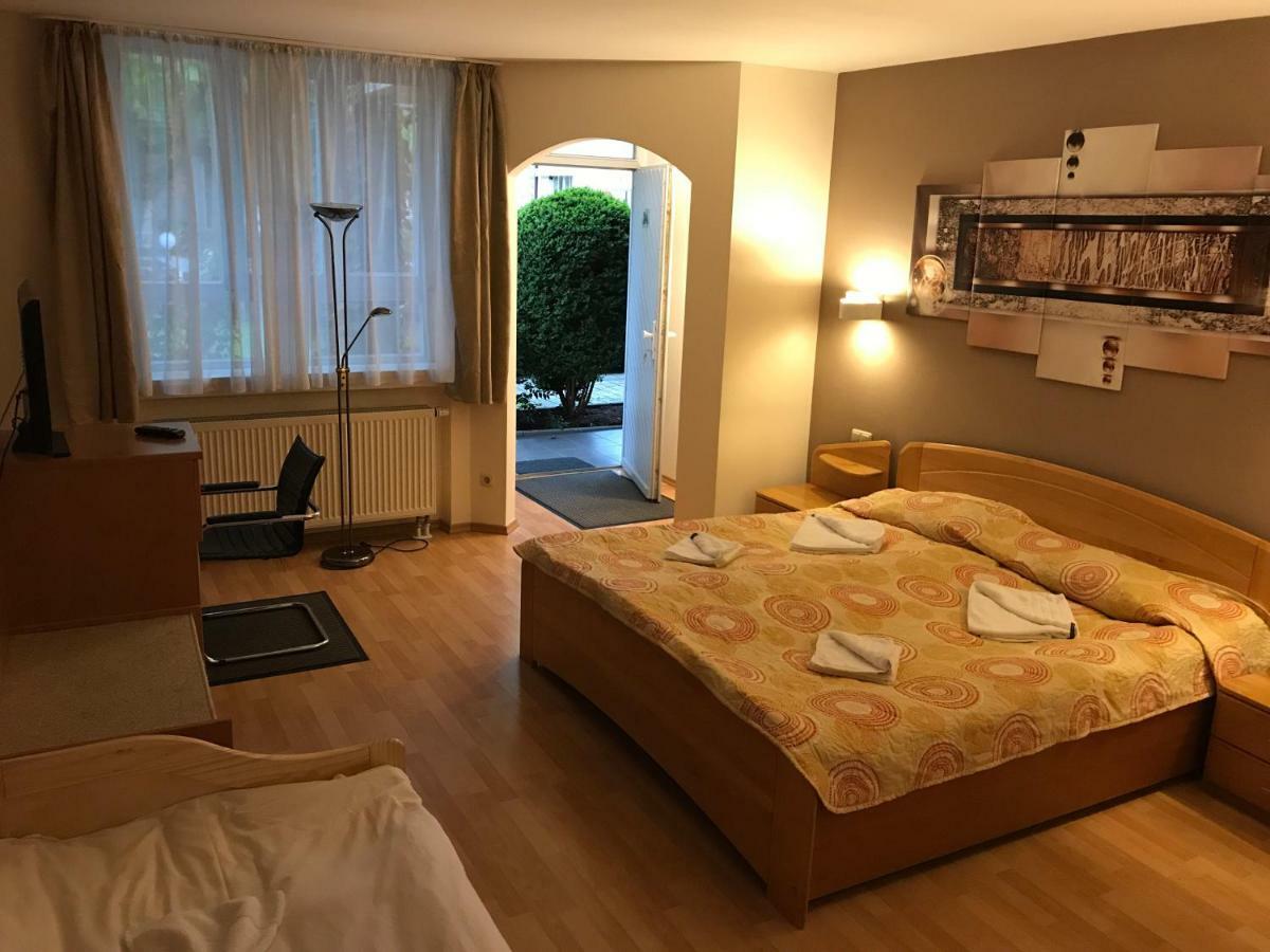 Hotel Korfu Geiselhoring Buitenkant foto